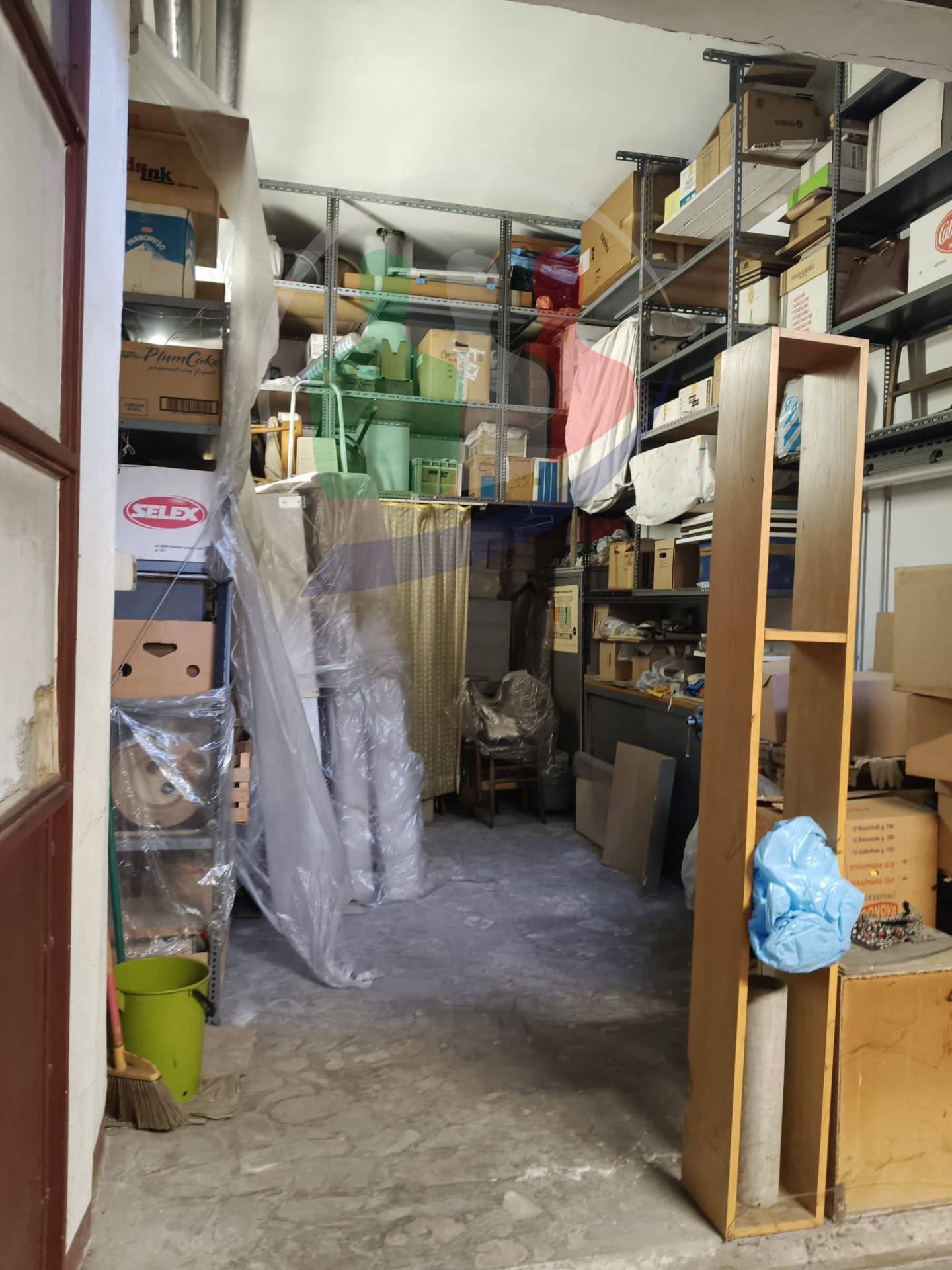 Deposito in vendita a Moncalieri, Santa Maria