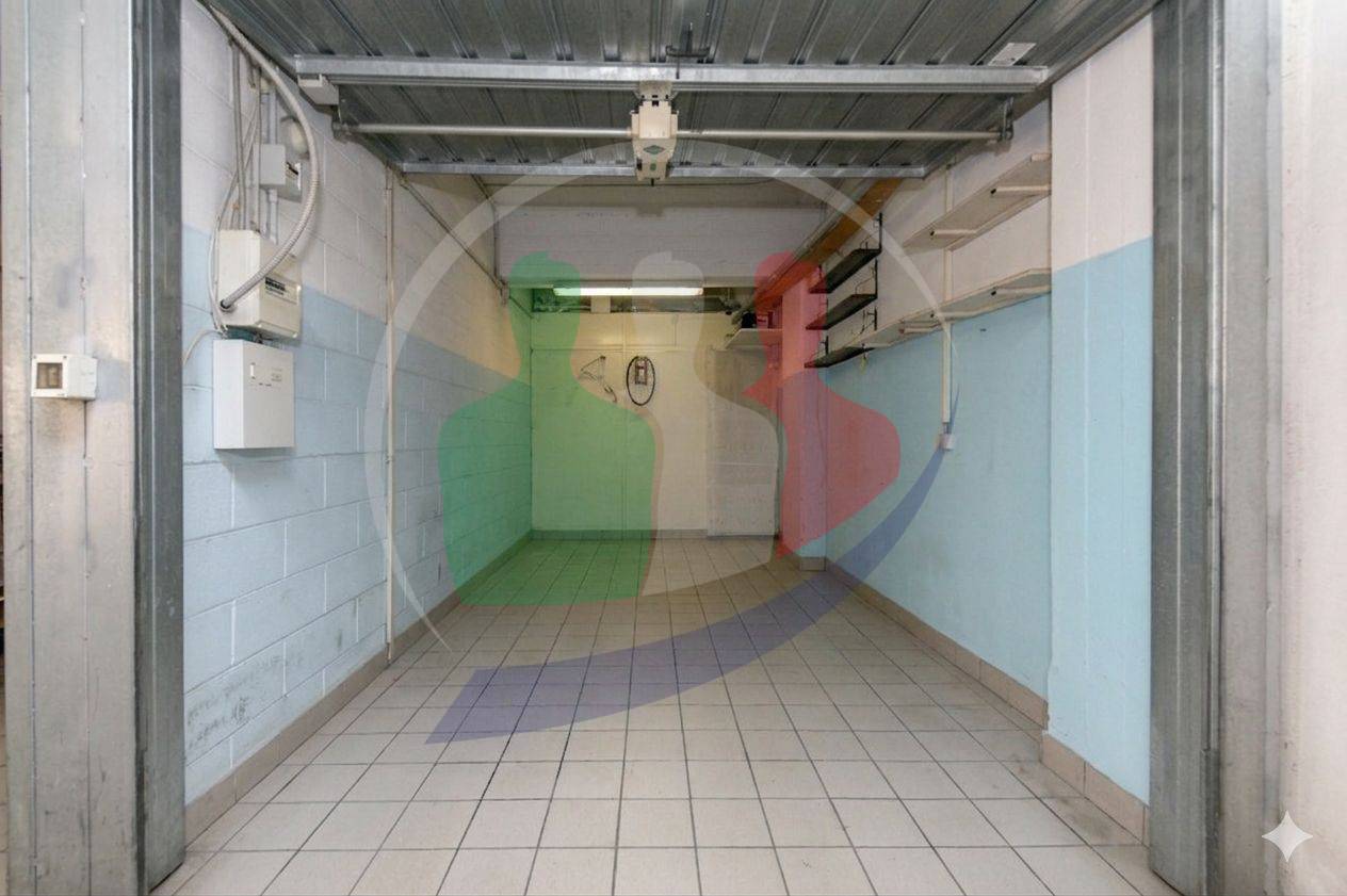 Box o garage in vendita a Torino