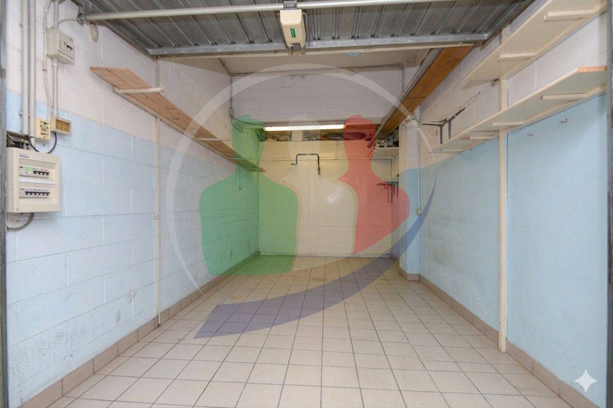 Box o garage in vendita a Torino