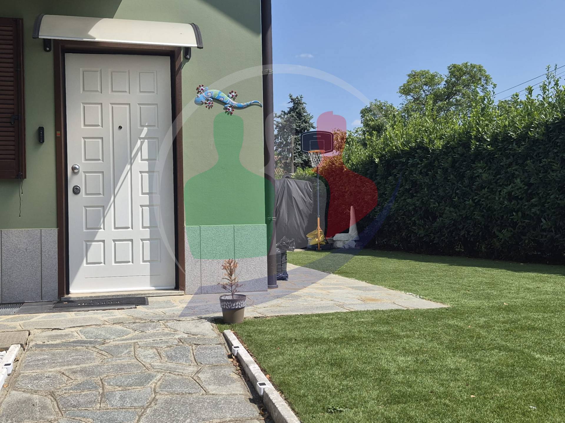 Porzione di villa in vendita a La Loggia