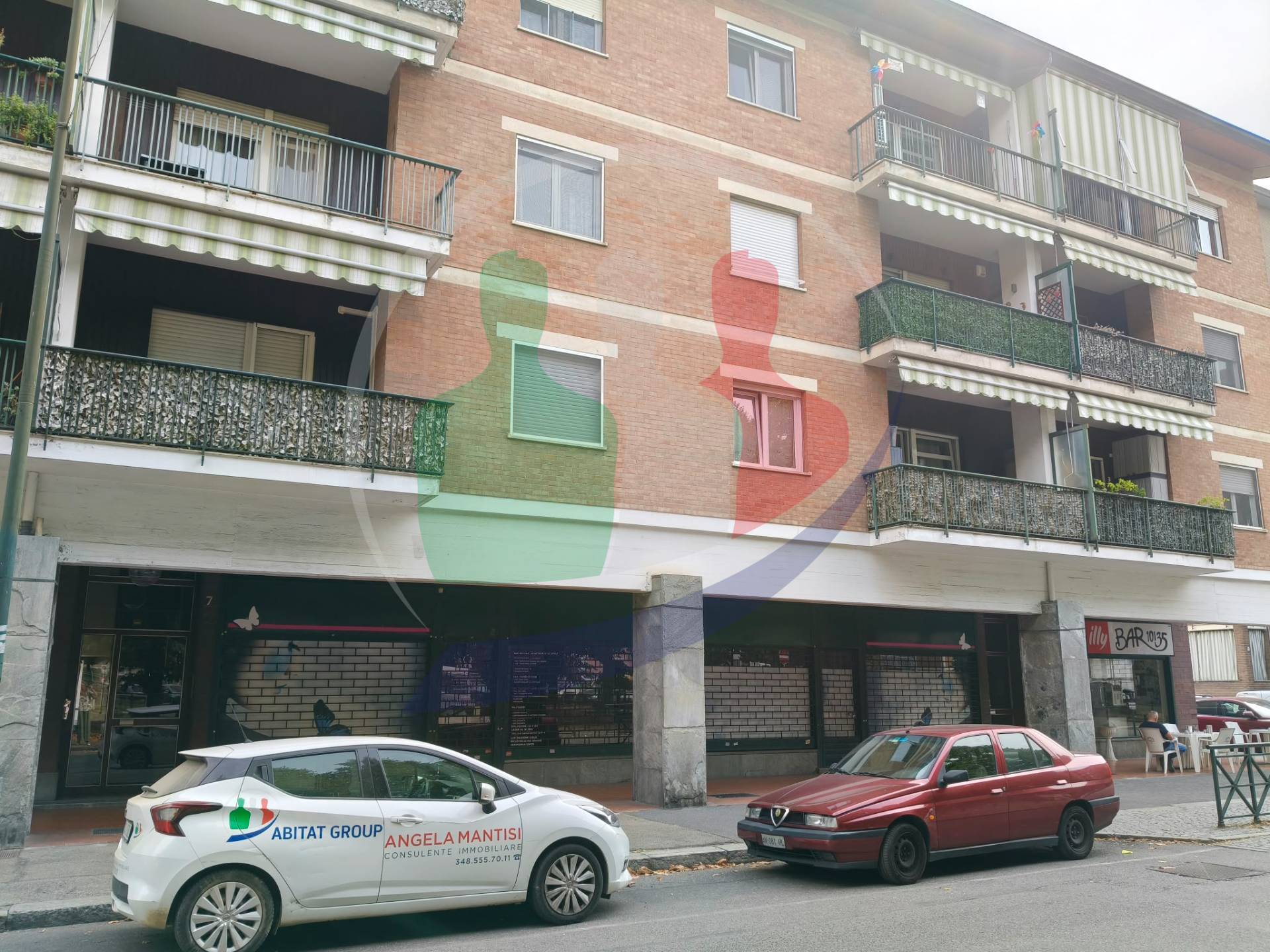 Locale commerciale in vendita a Torino, Mirafiori sud