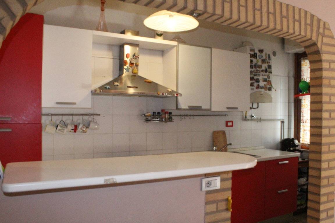 Appartamento in vendita a Cappelle sul Tavo