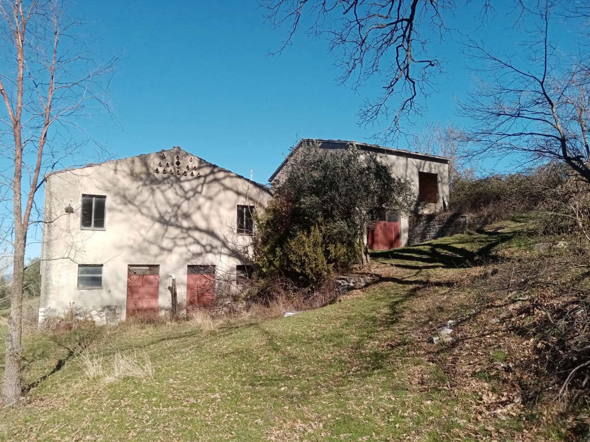 Rustico con giardino a Gildone