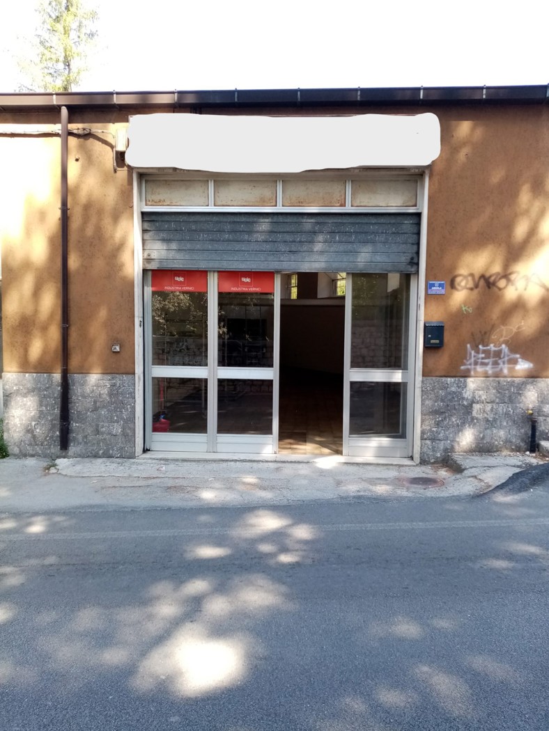 Negozio in affitto a Campobasso