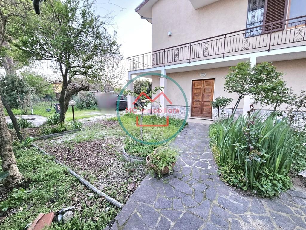 Appartamento con giardino a Monsummano Terme