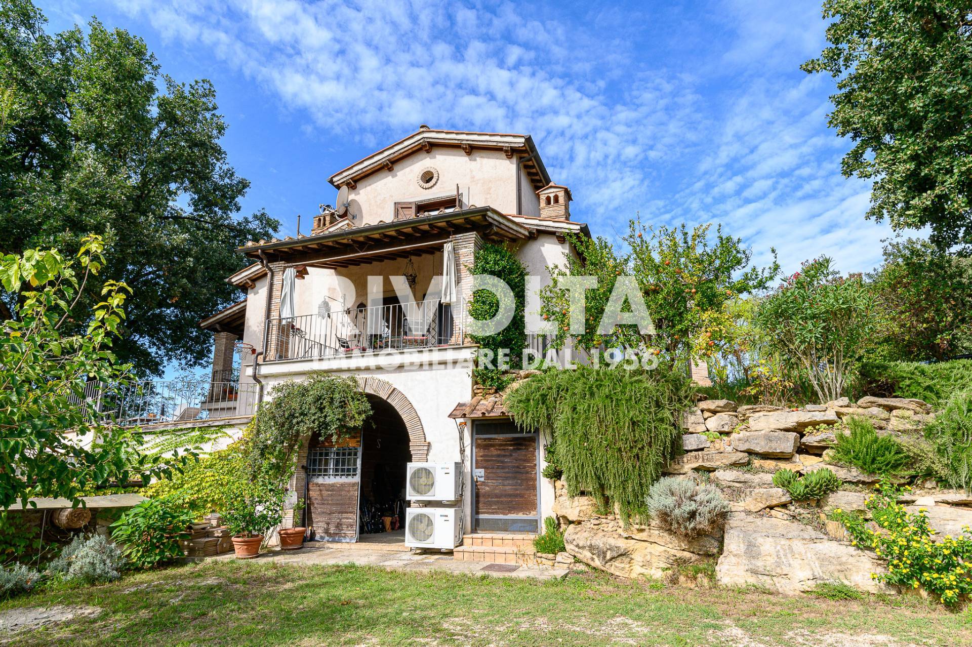 Villa in vendita a Tarano