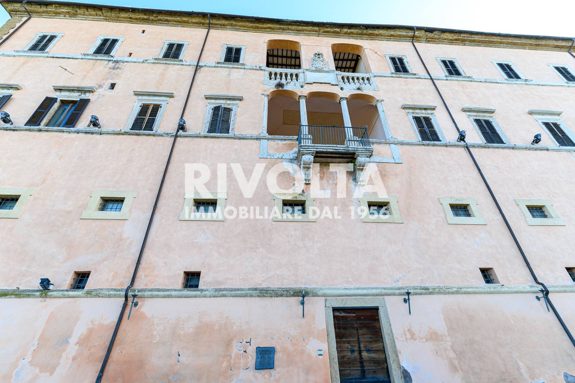 Edificio in vendita a Collevecchio