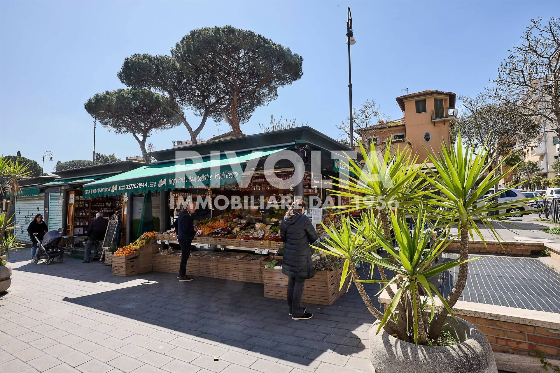 Attivit commerciale in vendita a Roma, Trieste