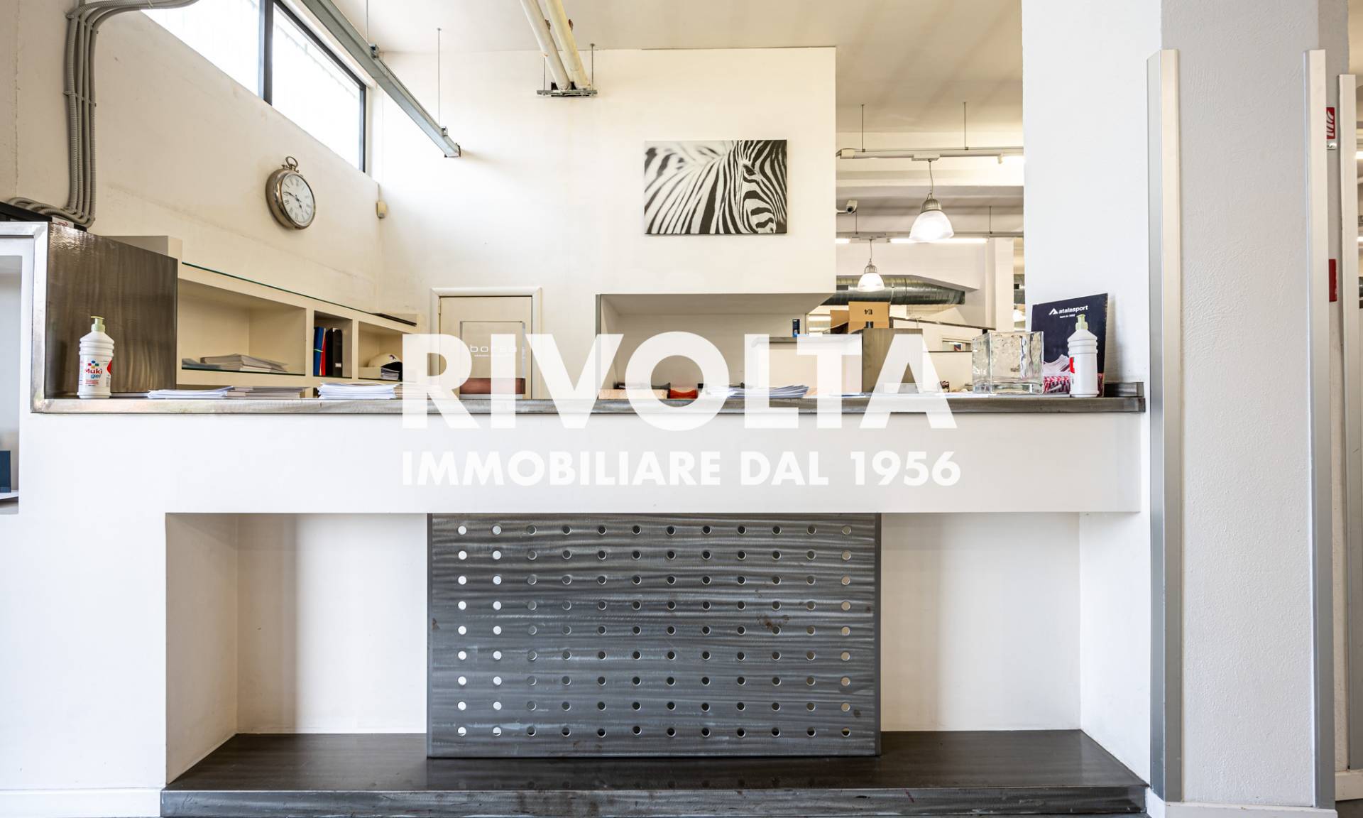 Locale commerciale in vendita a Roma, Torrevecchia