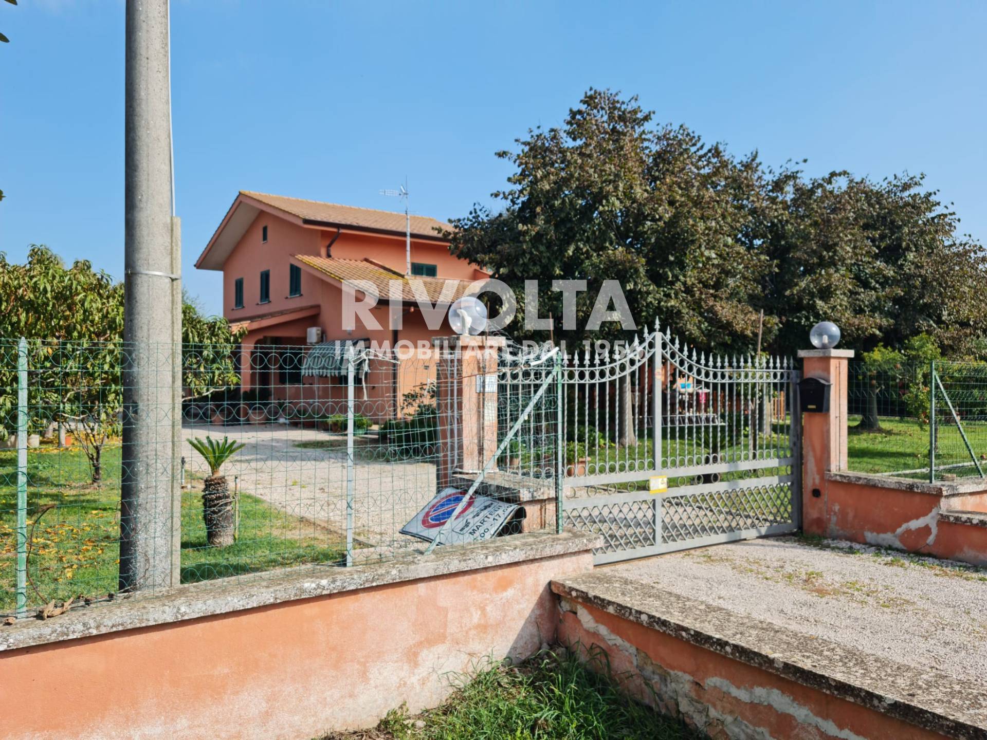 Villa in vendita a Sabaudia
