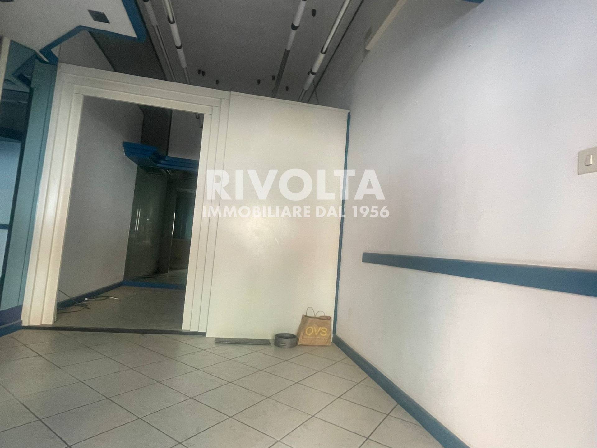 Locale commerciale in affitto a Roma, Fleming