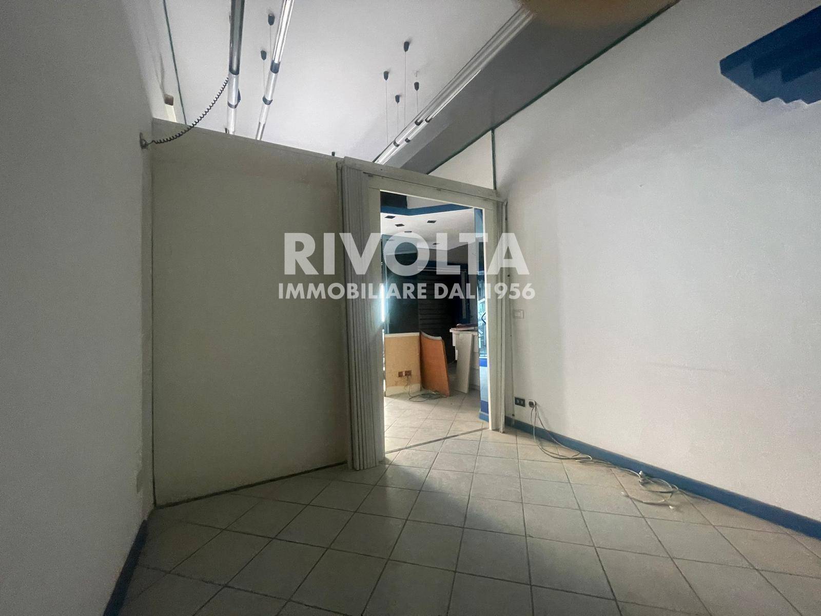 Locale commerciale in affitto a Roma, Fleming