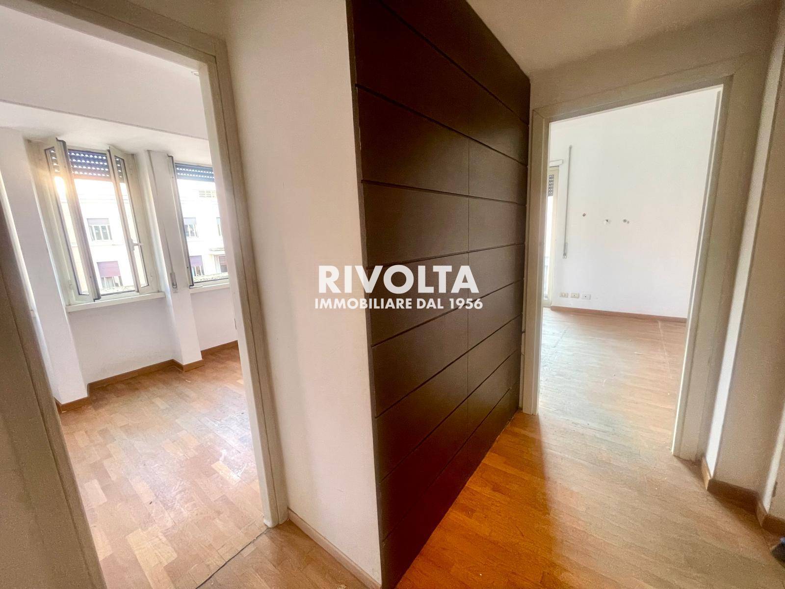 Appartamento in vendita a Roma, Bologna