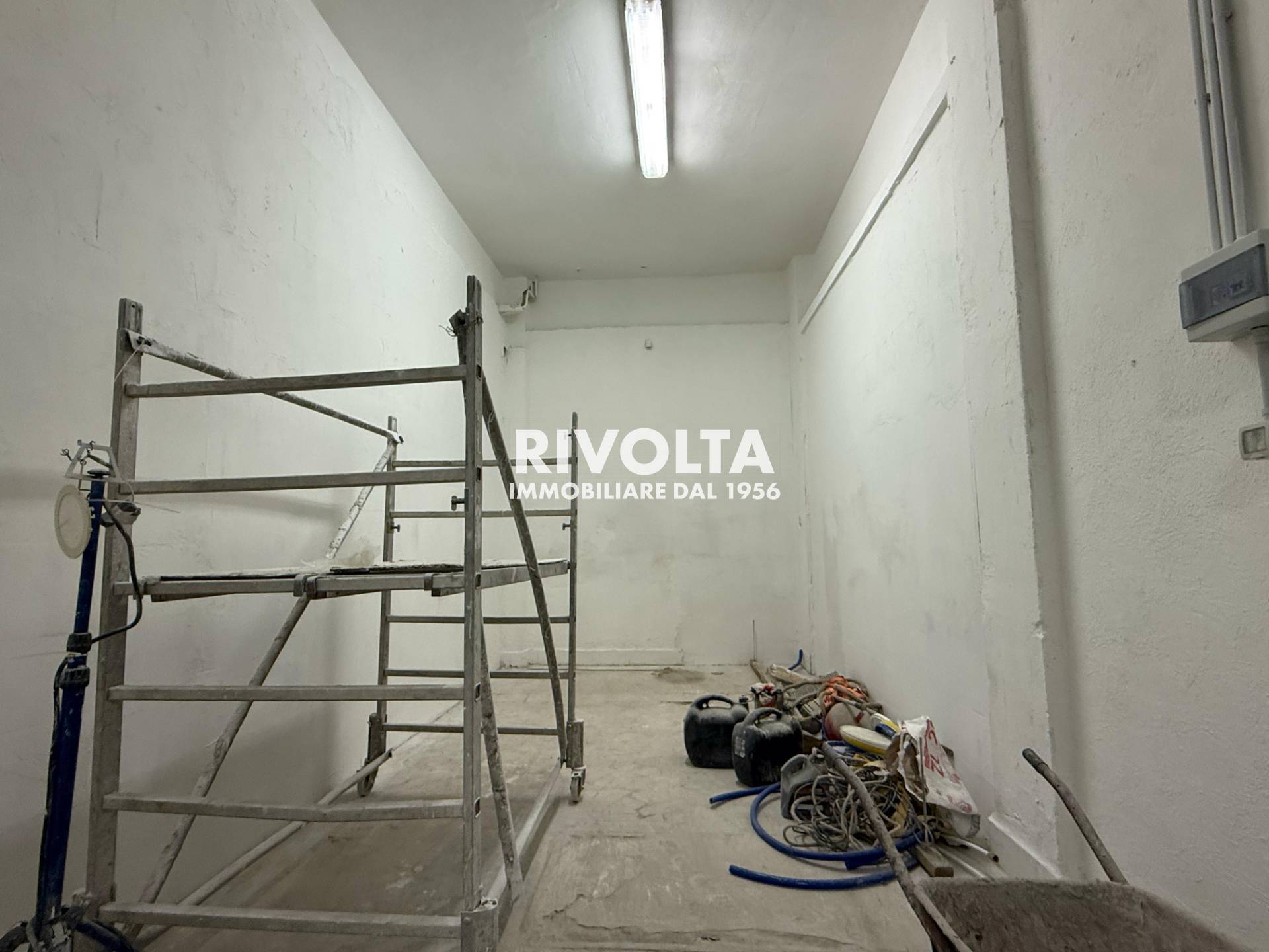 Box o garage in vendita a Roma