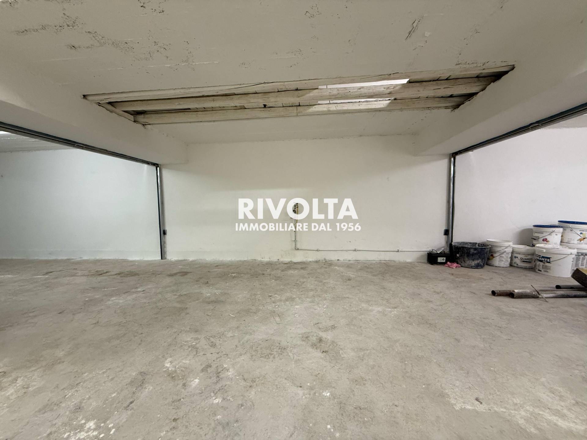 Box o garage in vendita a Roma