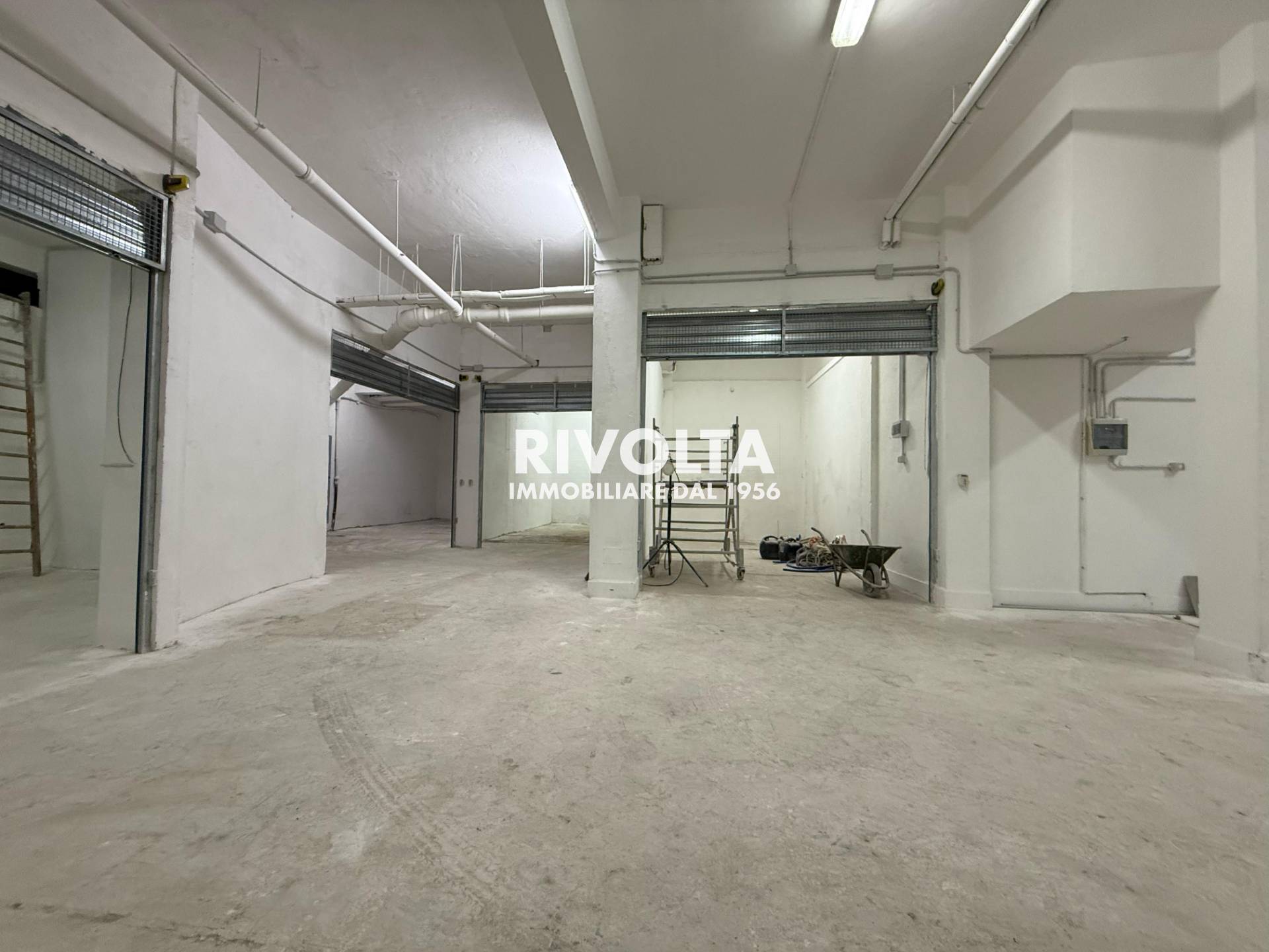 Box o garage in vendita a Roma