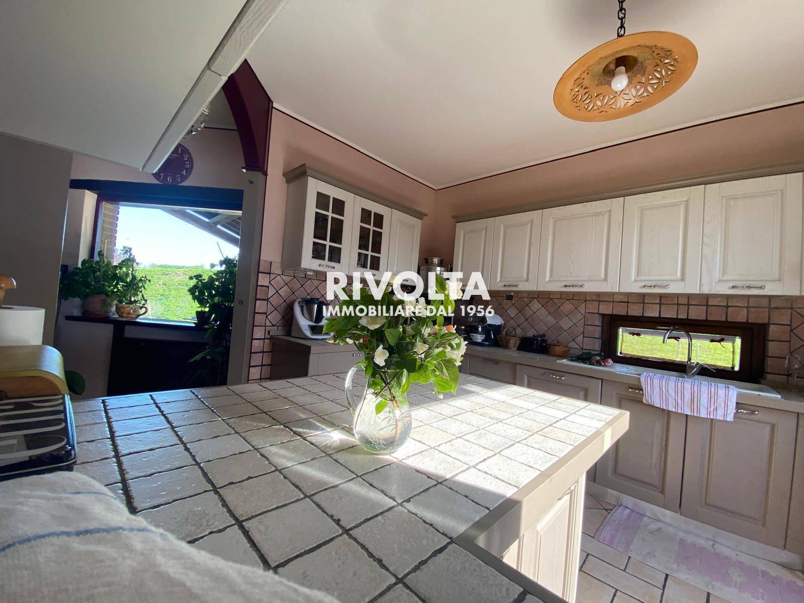 Villa in vendita a Avigliano Umbro