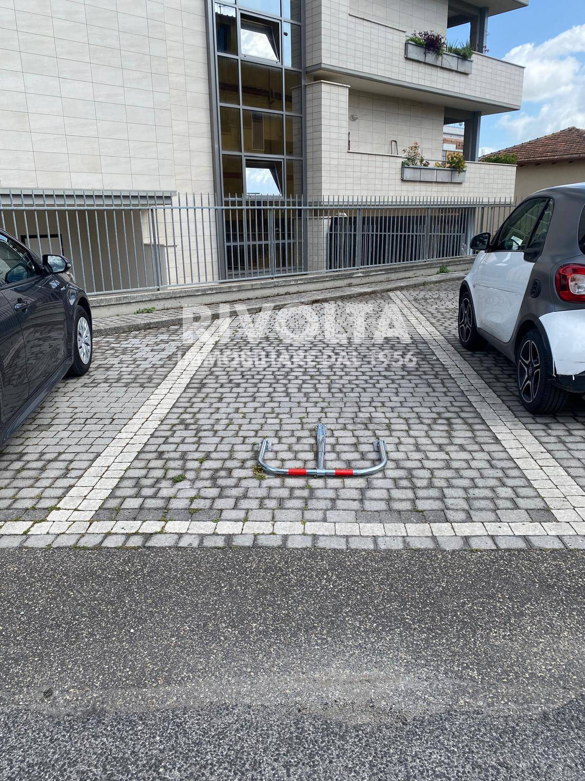 Posto auto scoperto in vendita a Roma, Bravetta