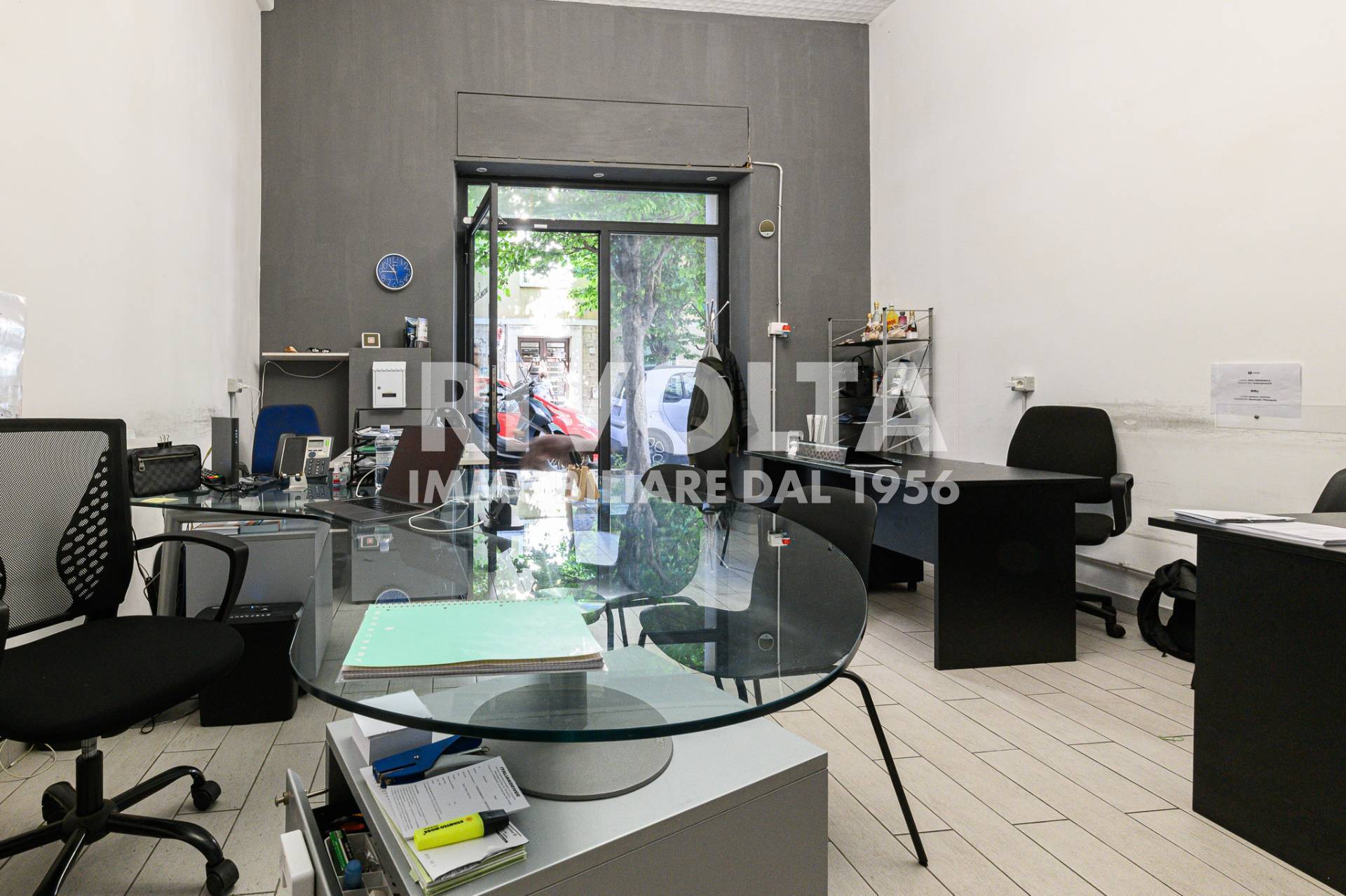 Locale commerciale in vendita a Roma, Africano