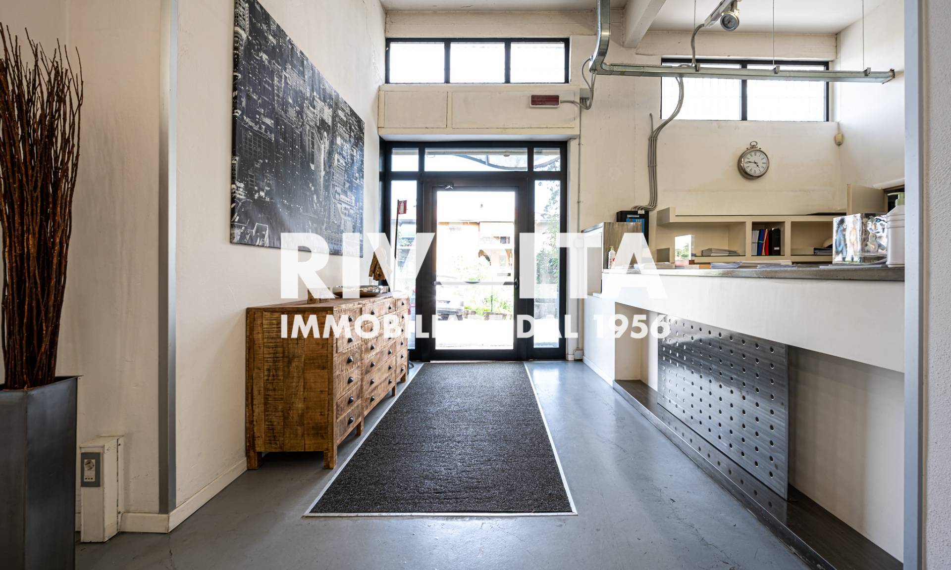 Locale commerciale in vendita a Roma, Torrevecchia