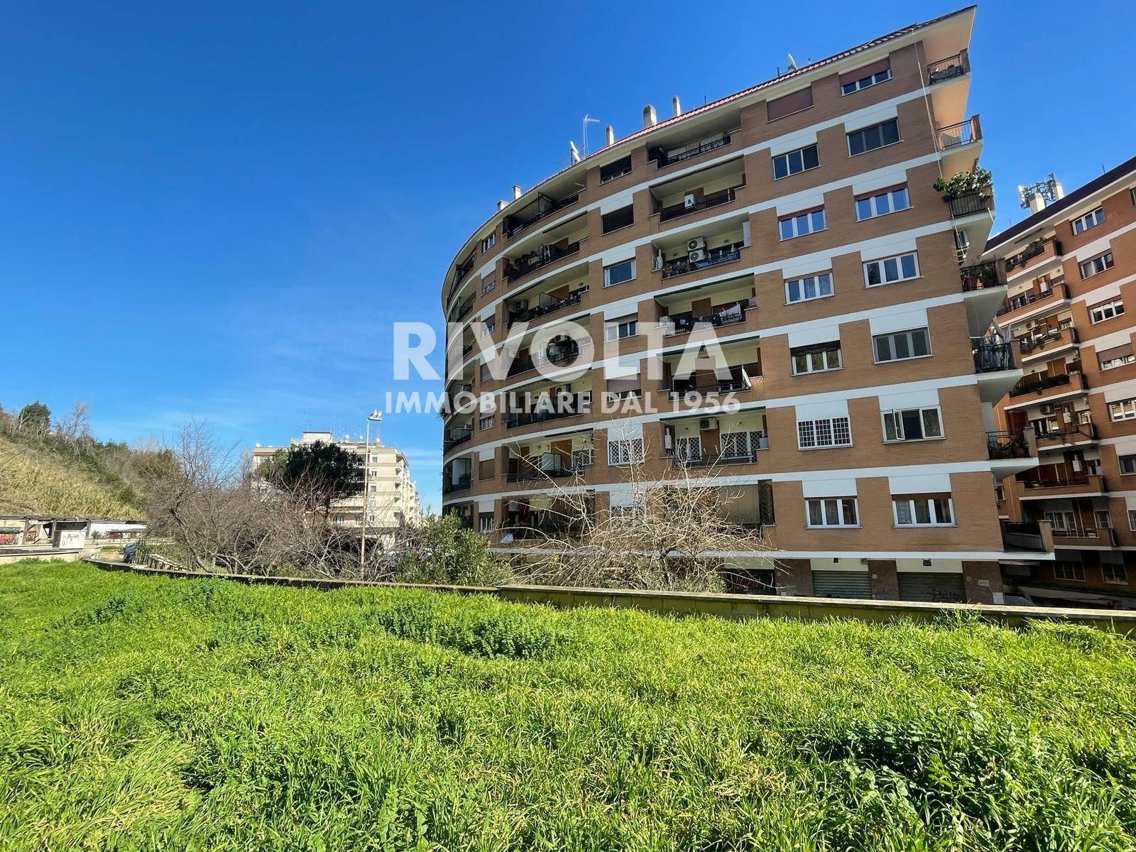 Box o garage in vendita a Roma, Cipro