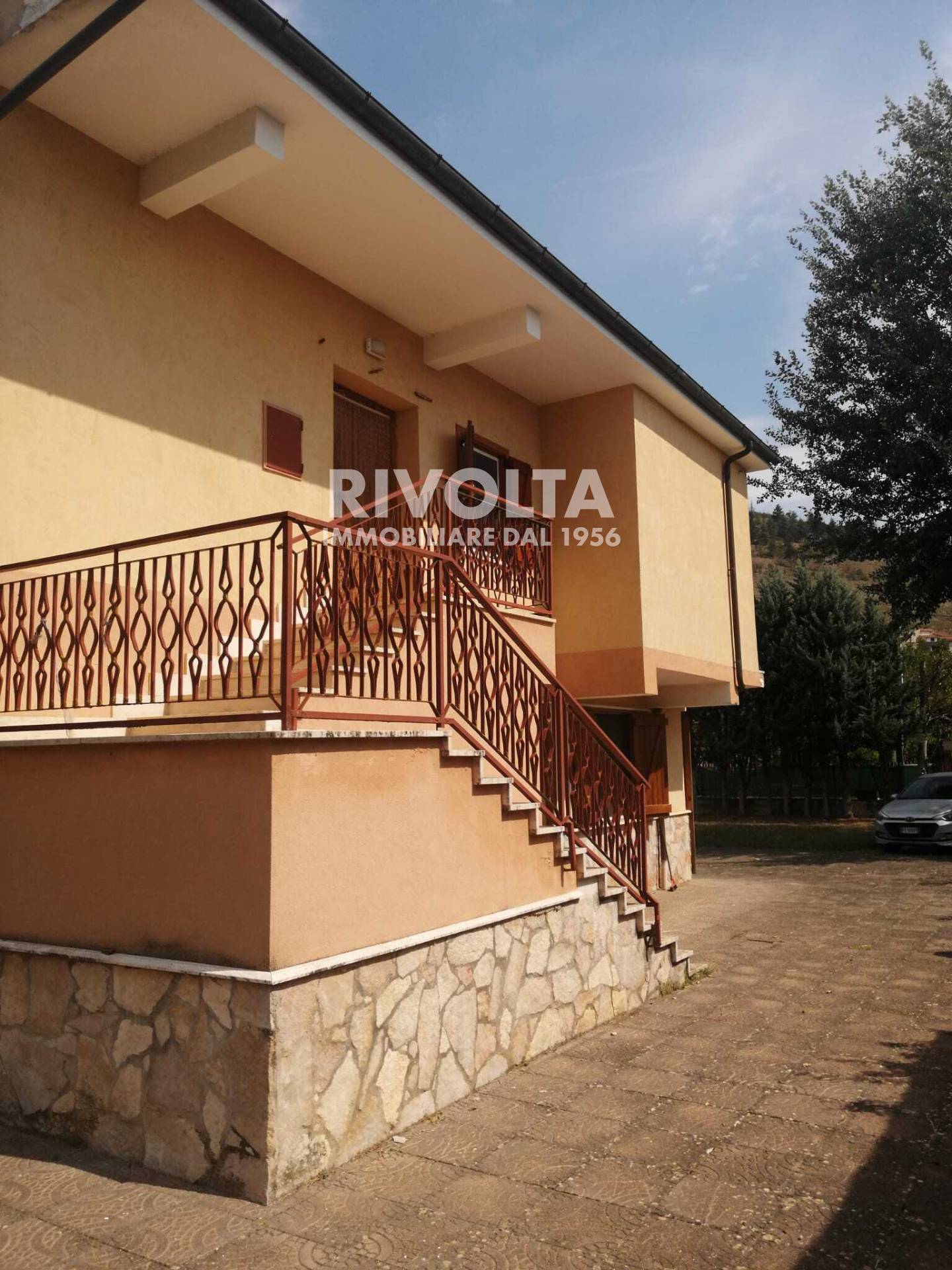 Villa in vendita a Scurcola Marsicana