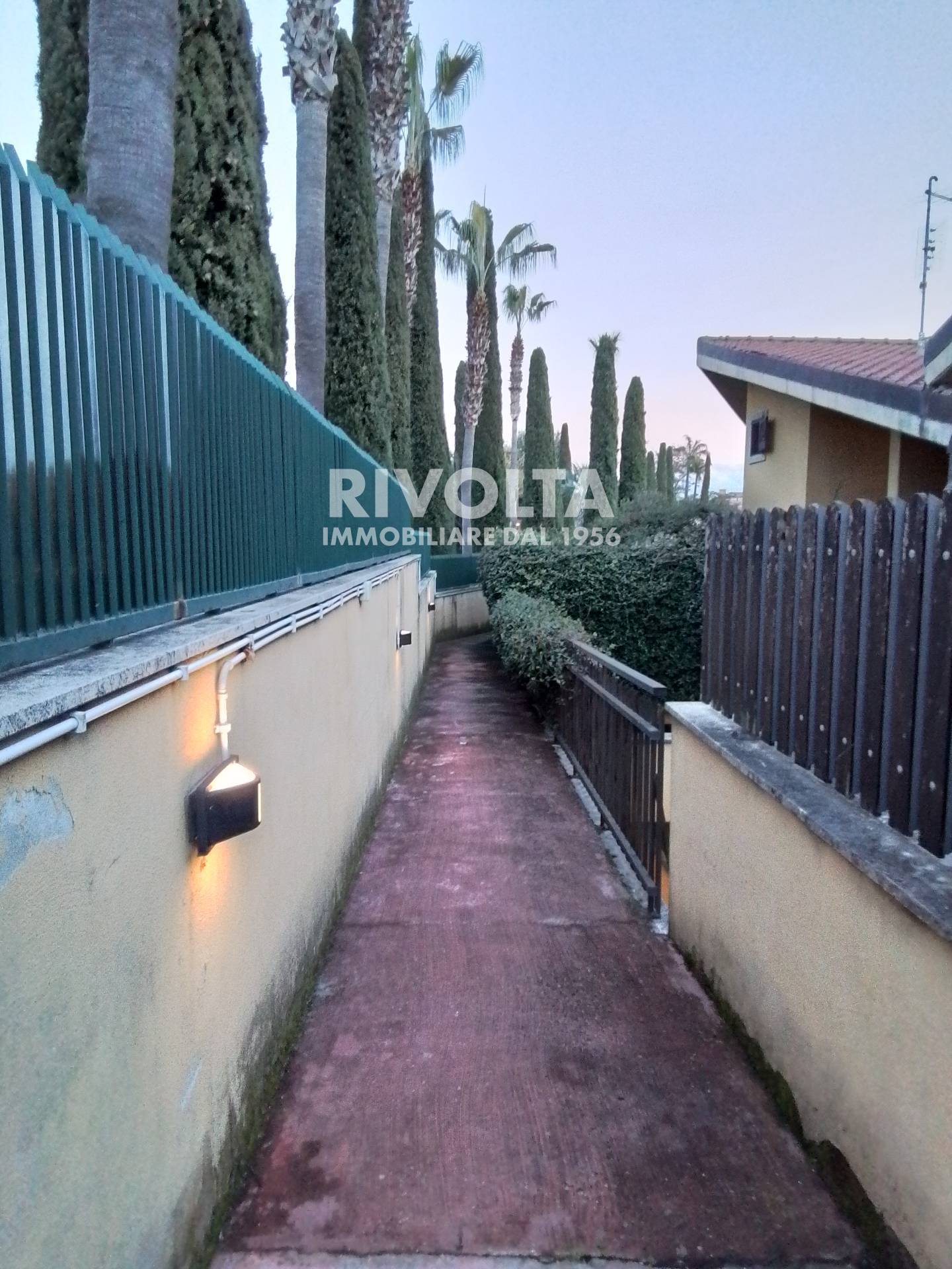 Villette a schiera in vendita a Roma, Pisana