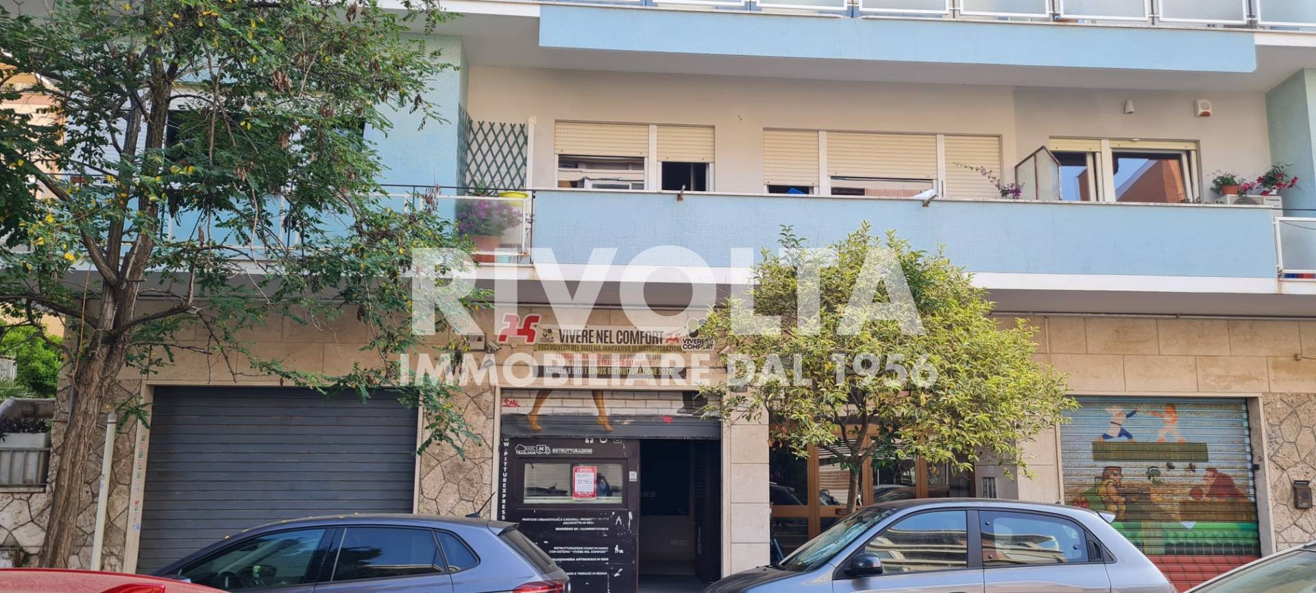 Locale commerciale in vendita a Roma, Ostia