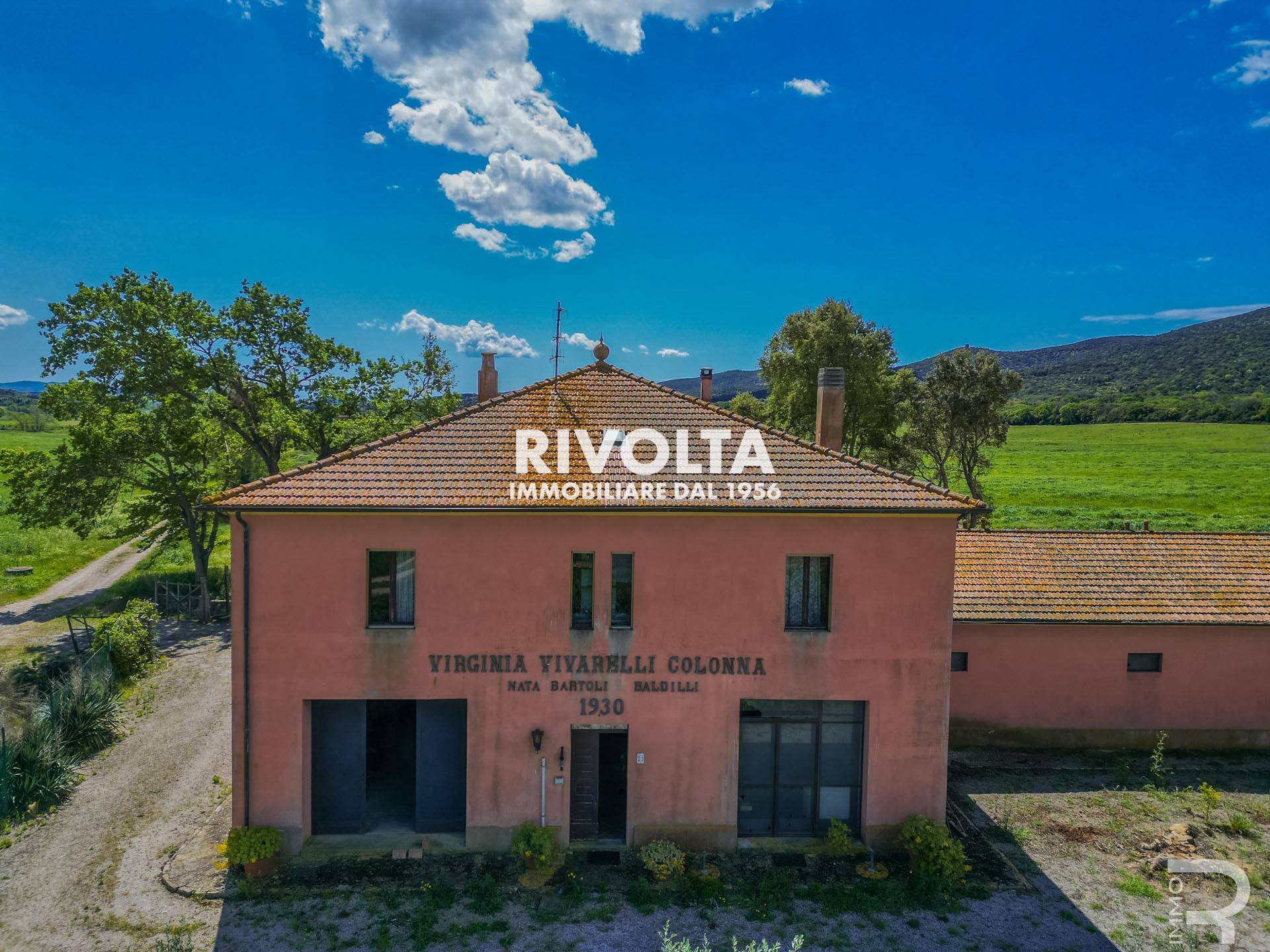 Rustico in vendita a Magliano in Toscana