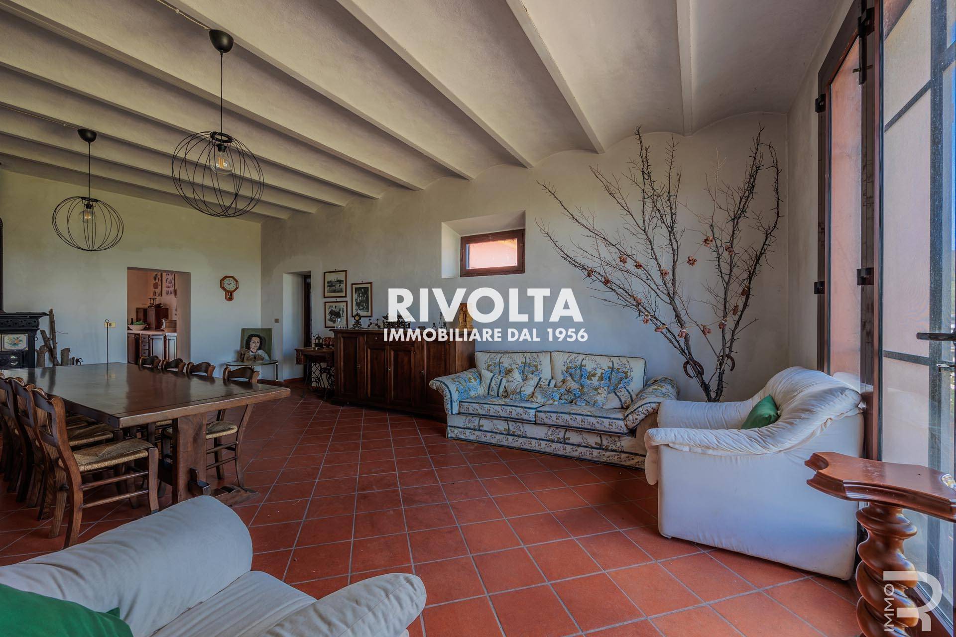 Rustico in vendita a Magliano in Toscana