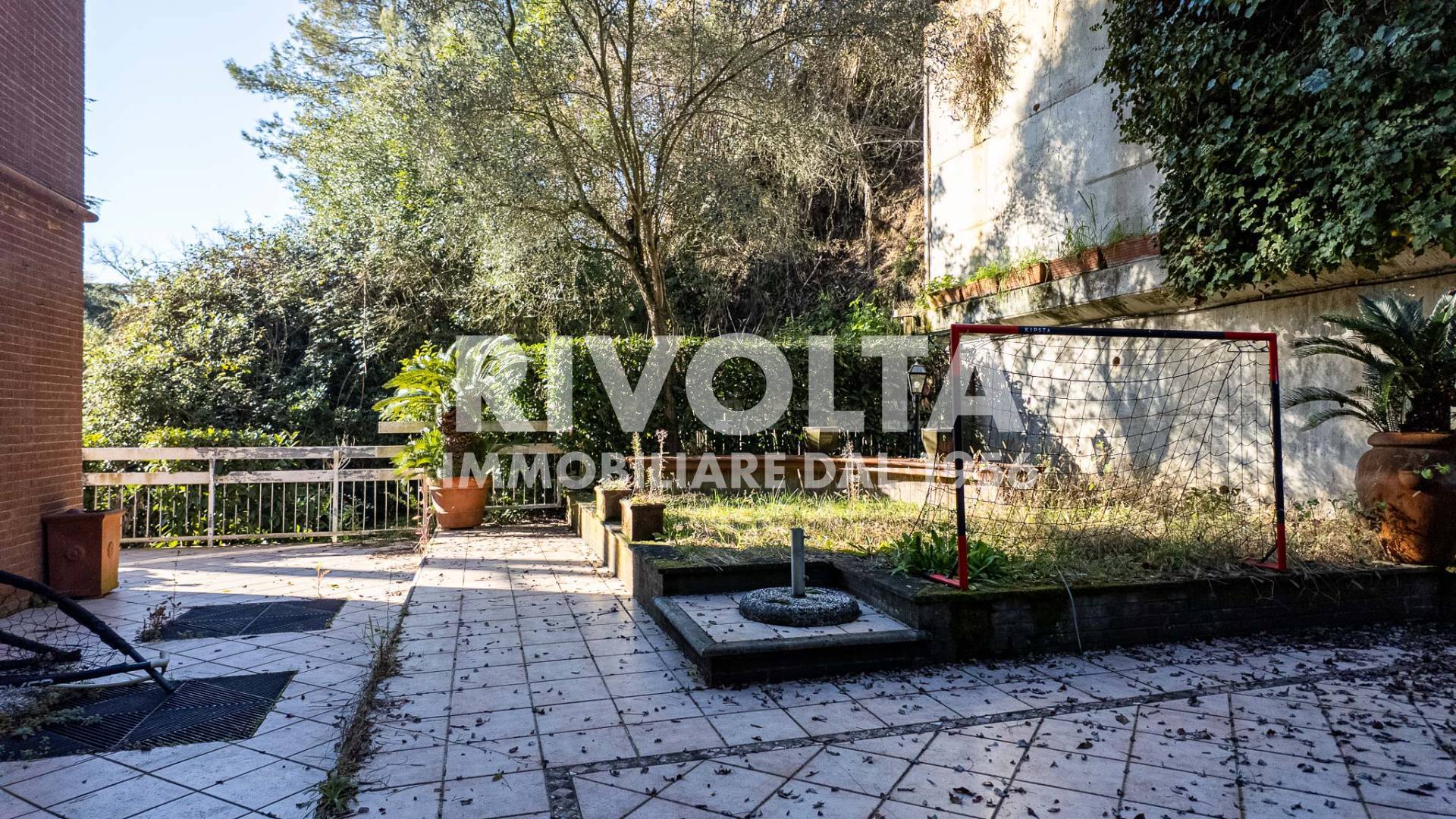 Appartamento in vendita a Roma, Cortina