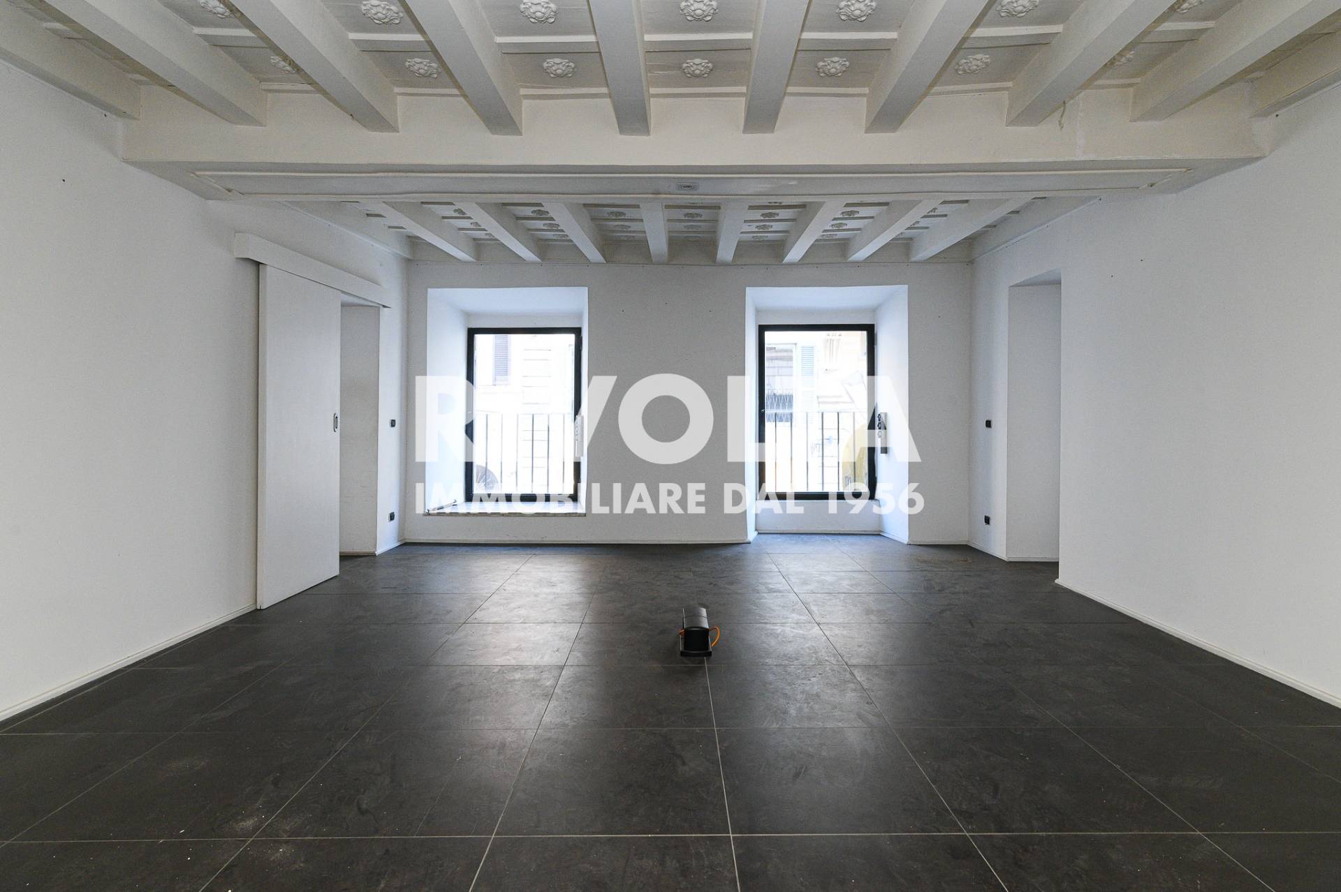 Locale commerciale in affitto a Roma, Centro Storico