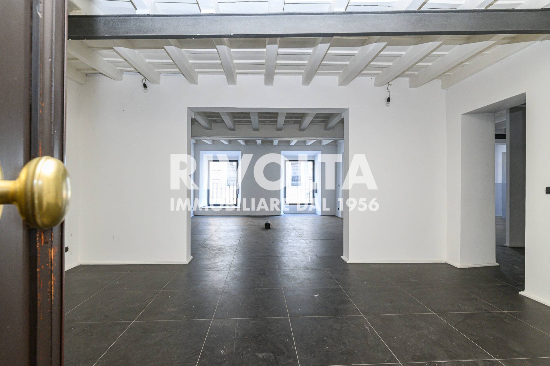 Locale commerciale in affitto a Roma, Centro Storico