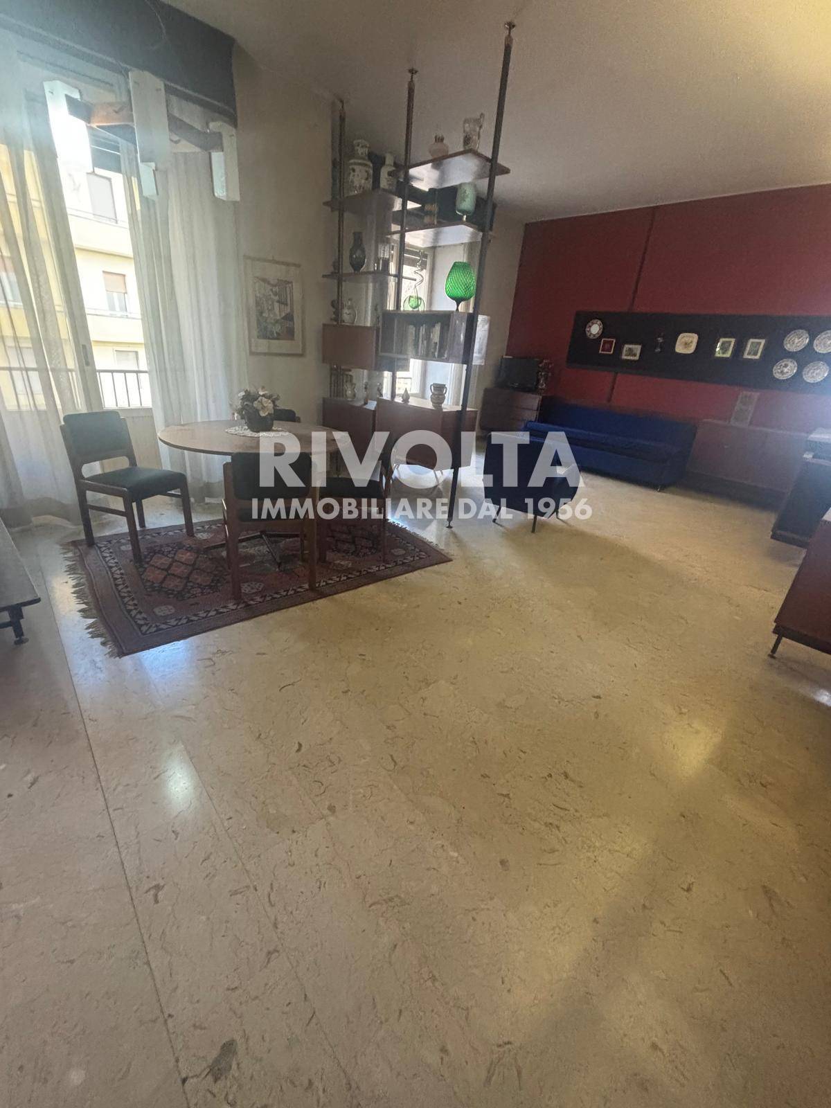 Appartamento in vendita a Frosinone, Centro