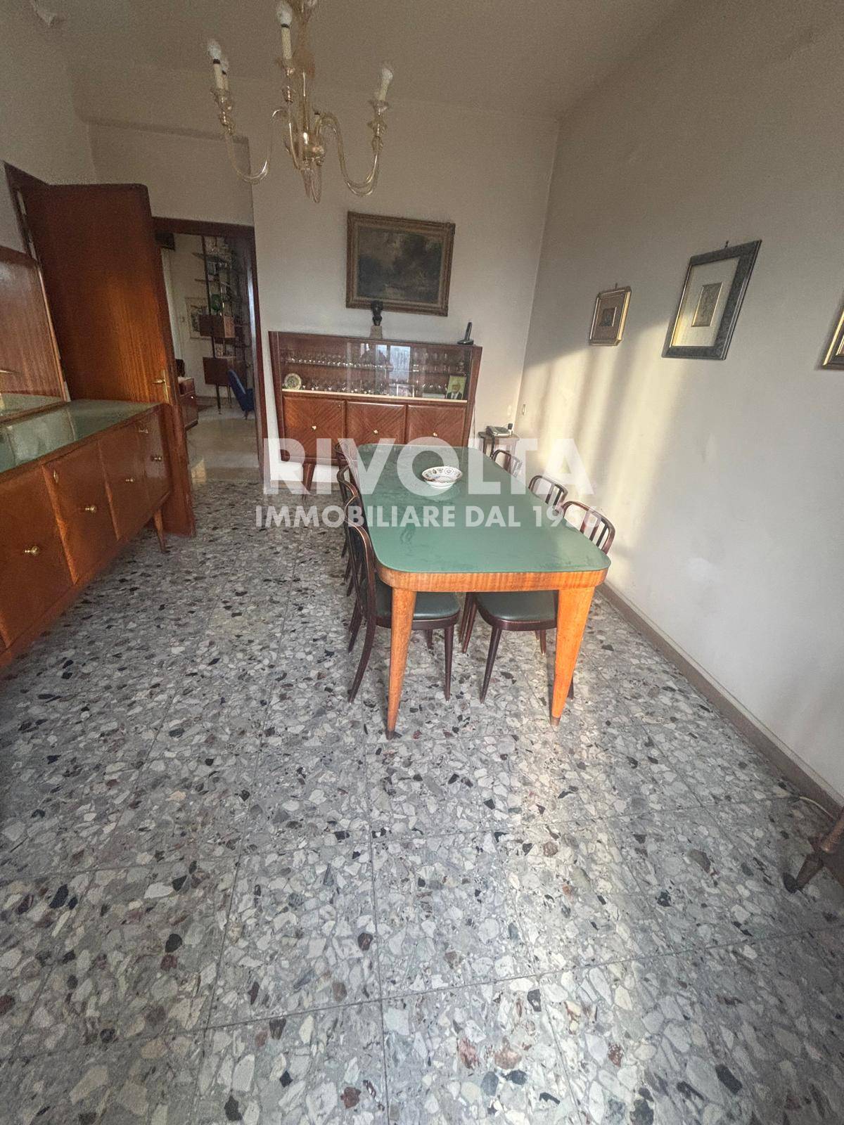 Appartamento in vendita a Frosinone, Centro