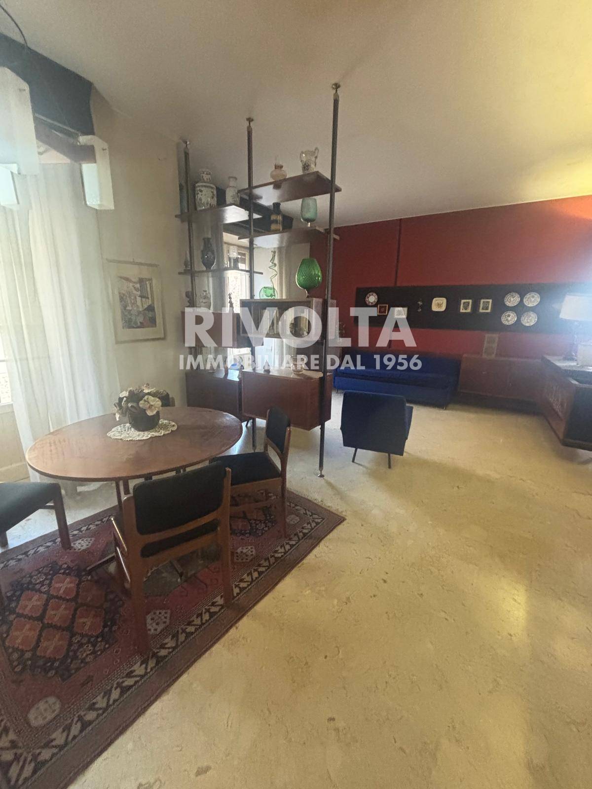 Appartamento in vendita a Frosinone, Centro