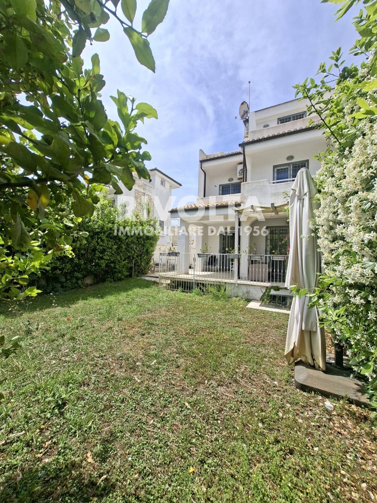 Villa in vendita a Fiumicino, Fregene