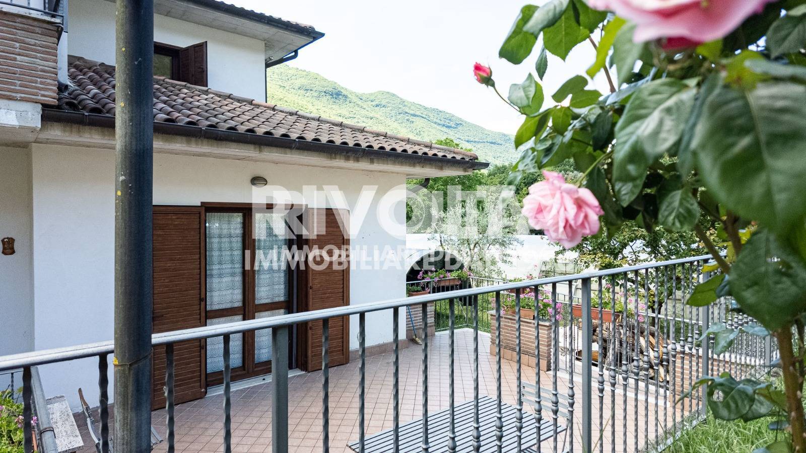 Villa in vendita a Castel Sant'Angelo, Canetra