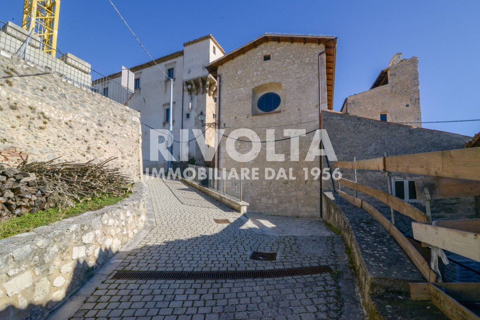 Villa in vendita a Navelli