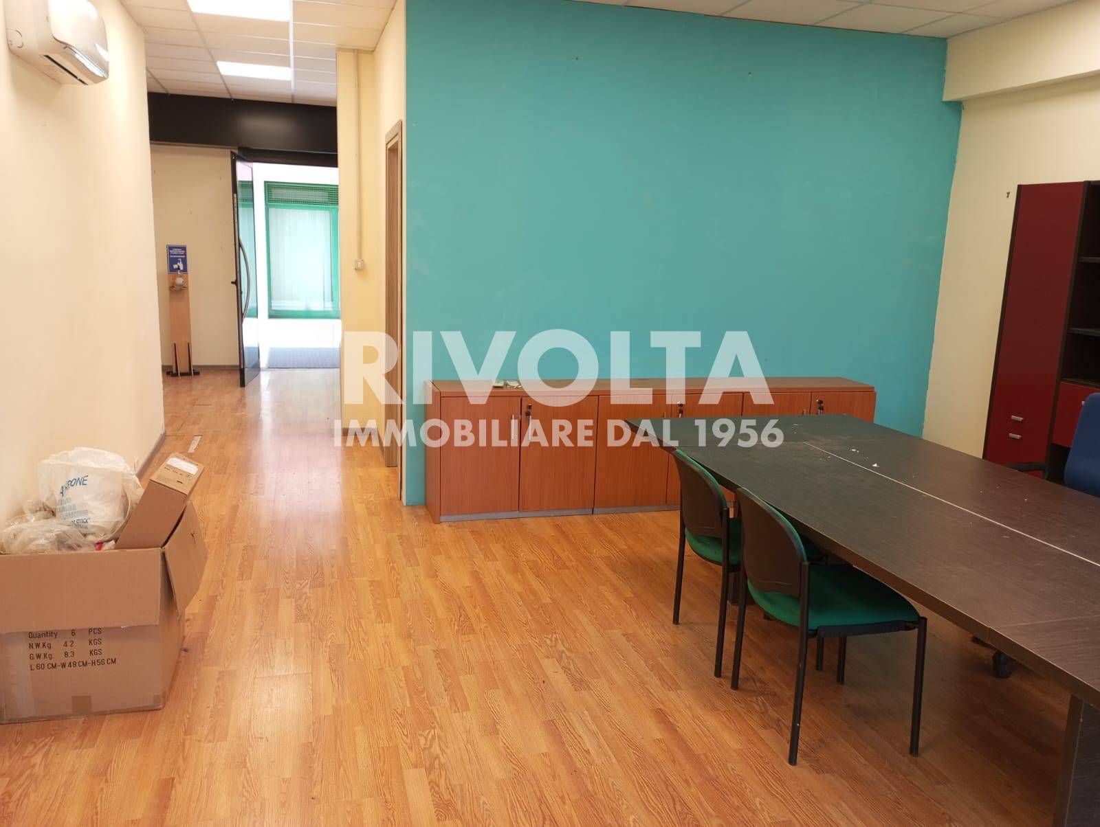 Locale commerciale in vendita a Roma, Settebagni