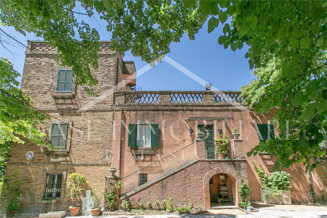 Villa in vendita a Poggio Mirteto