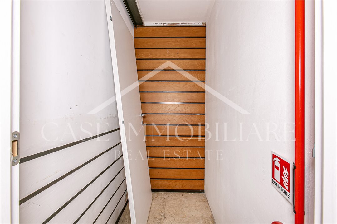 Locale commerciale in affitto a Roma