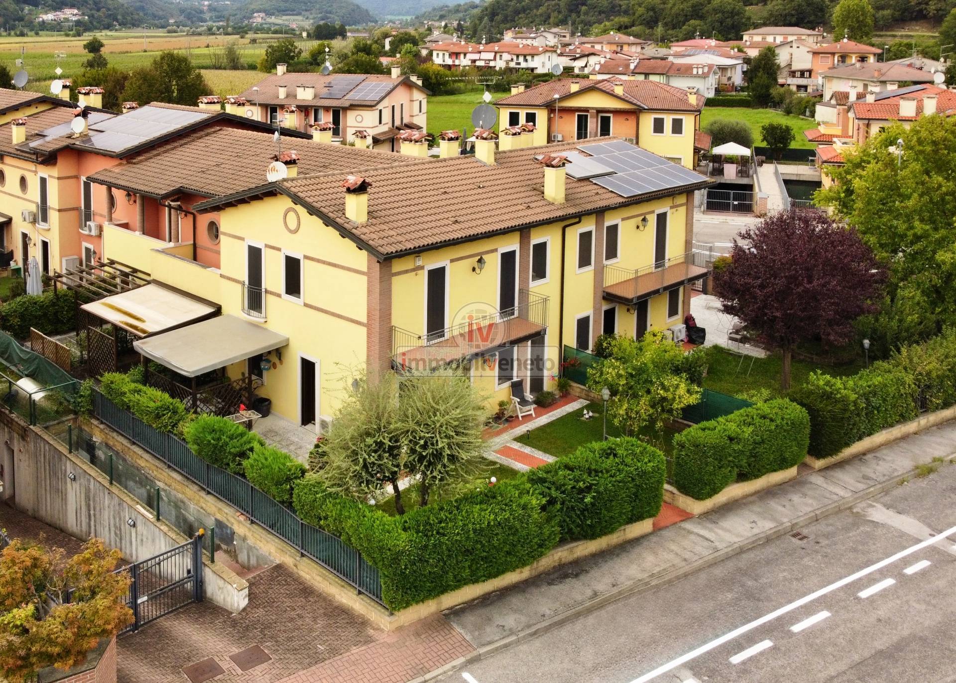 Bifamiliare in vendita a Sovizzo, Montemezzo