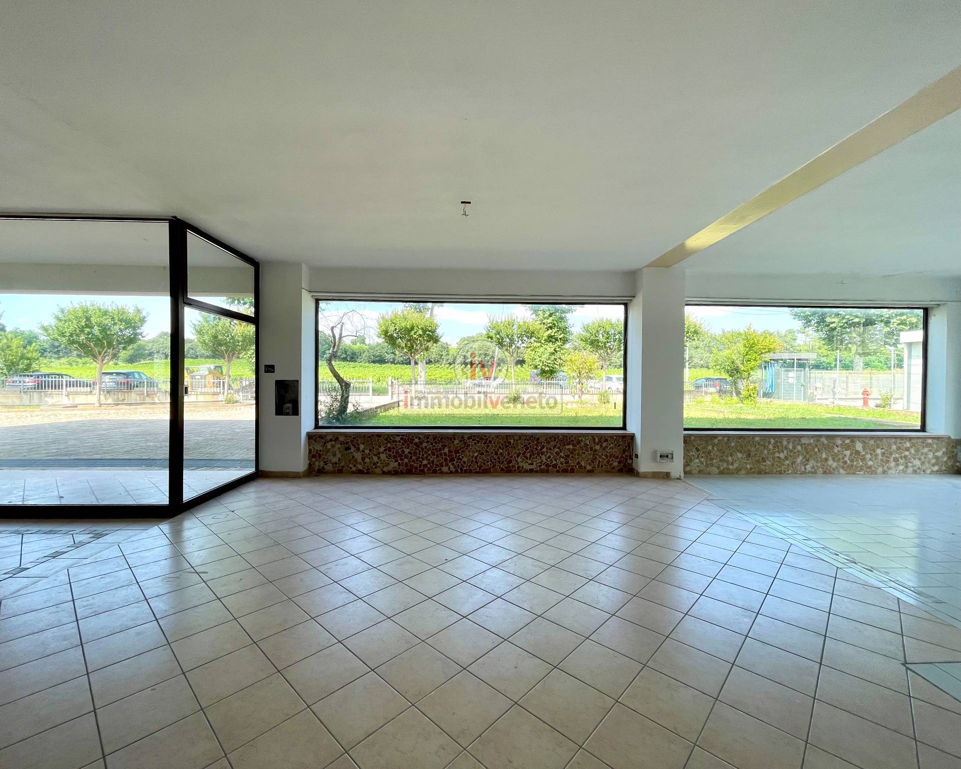 Capannone in vendita a Alonte