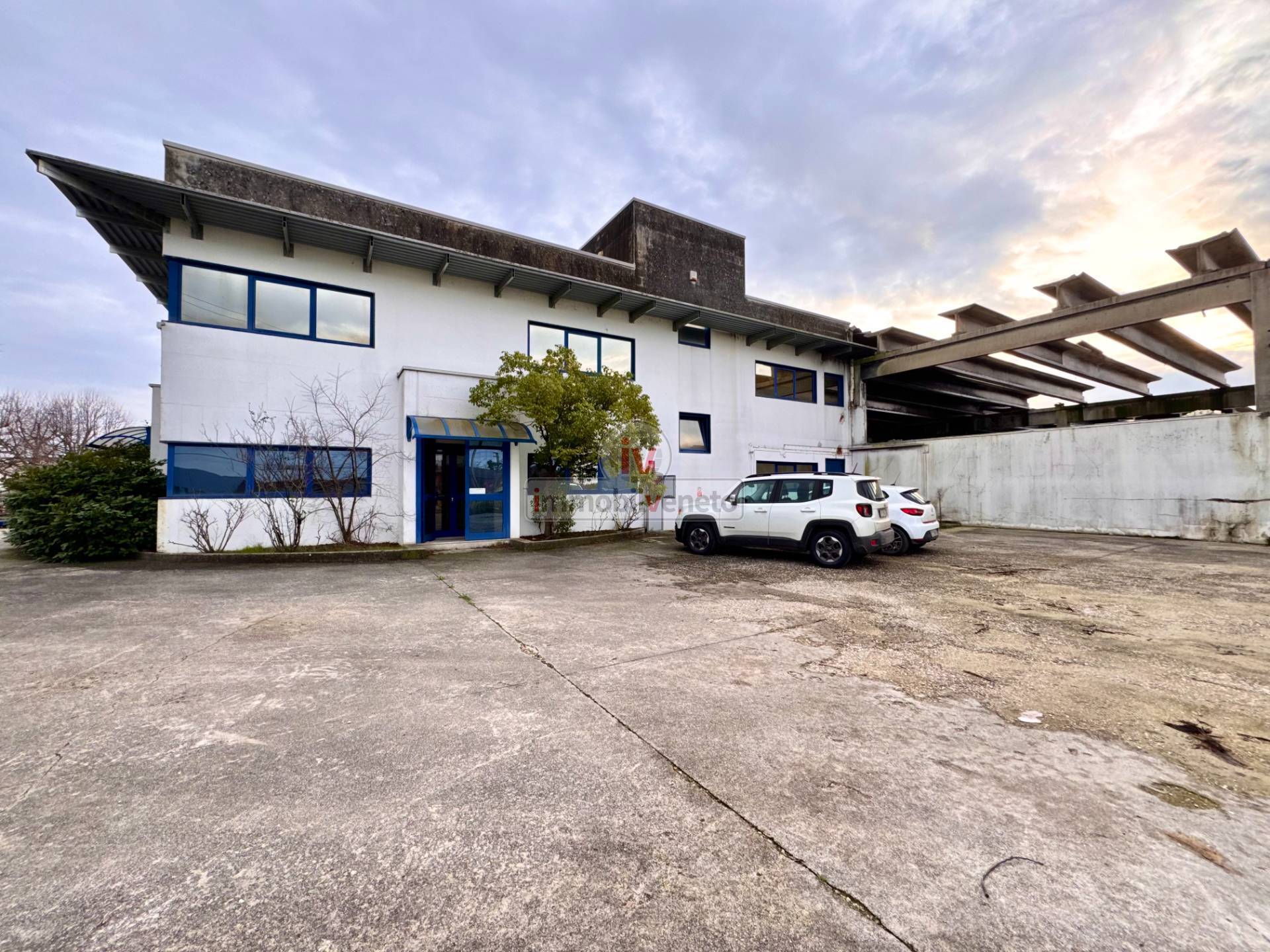 Capannone in vendita a Campiglia dei Berici