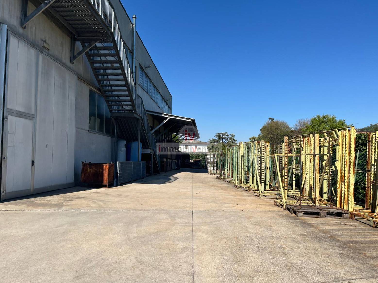 Capannone in vendita a Trissino