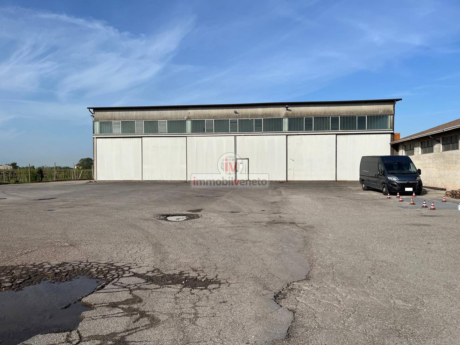 Capannone in affitto a Lonigo, Almisano