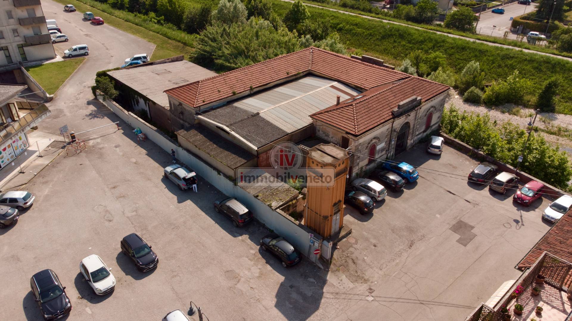 Locale commerciale in vendita a Lonigo