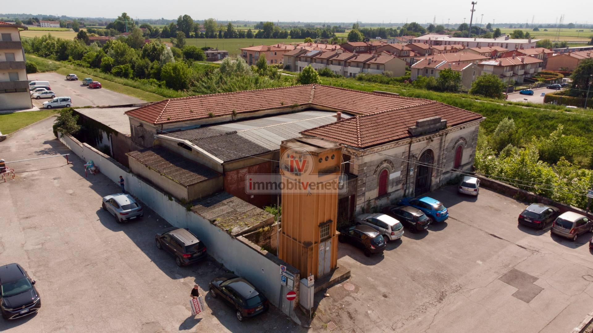 Locale commerciale in vendita a Lonigo