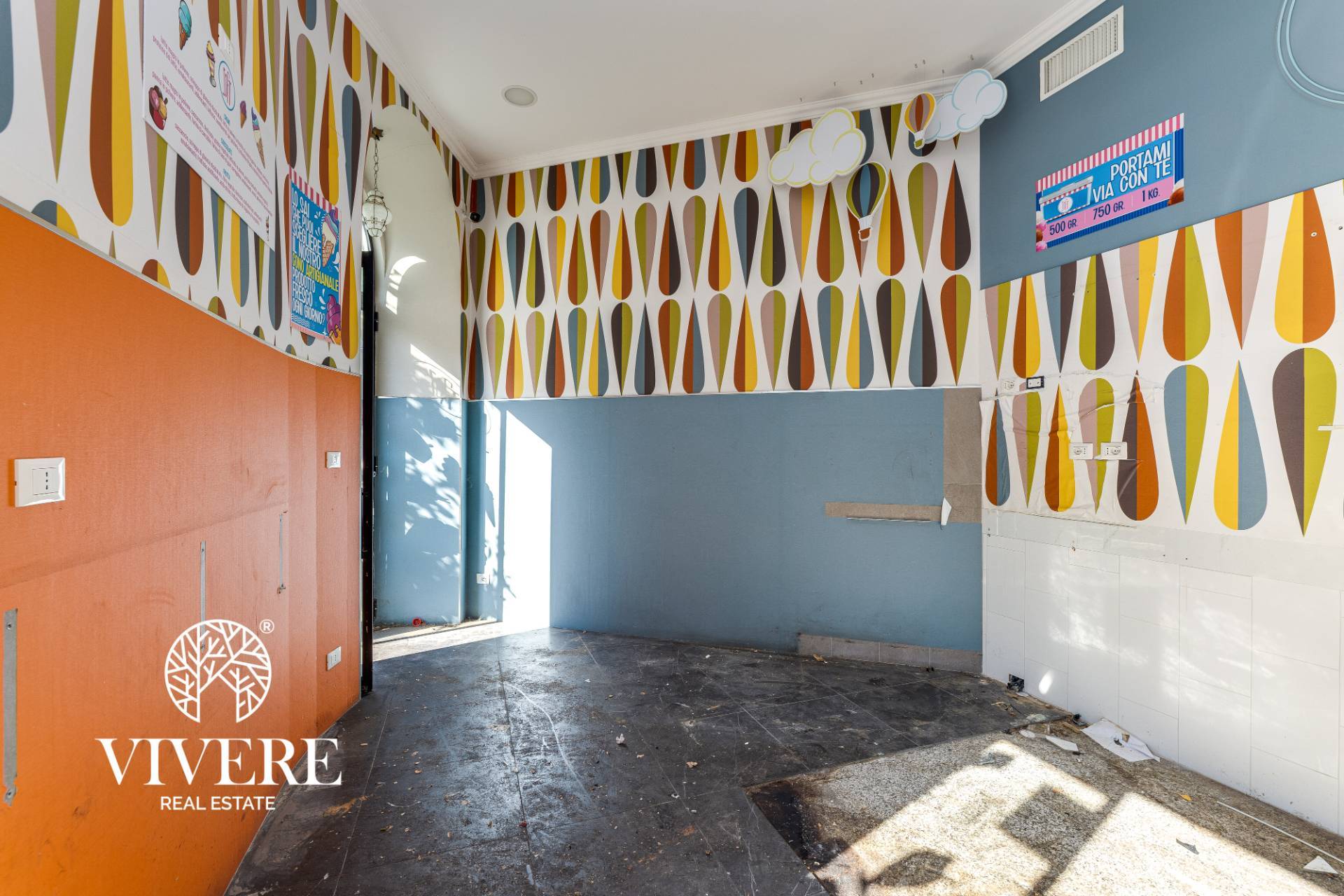 Locale commerciale in affitto a Roma, Trieste